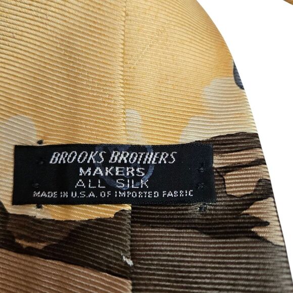 Brooks Brothers 100% Silk Vintage Golf Print Tie Green/Gold - Picture 6 of 8